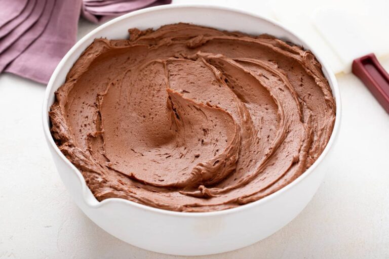 Irresistible Chocolate Buttercream for All Your Baking Needs