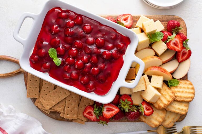 Easy Cherry Cheesecake Dip – A Delightful Treat for Any Occasion