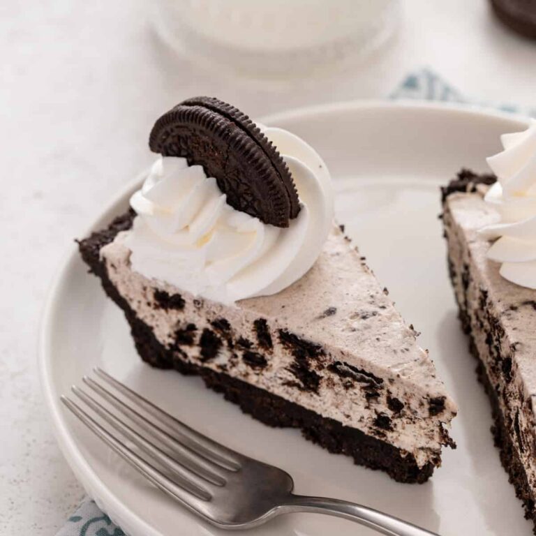 No-Bake Oreo Pie – A Delightful Treat from My Baking Addiction