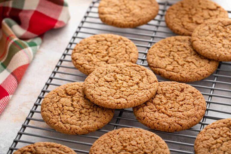 Gingersnap Cookies: A Delightful Treat for Any Occasion