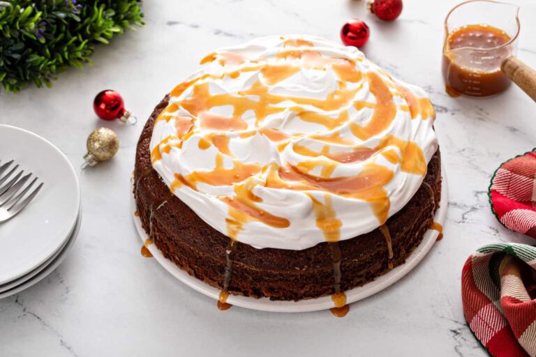 Gingerbread Cake: A Delight for Baking Enthusiasts