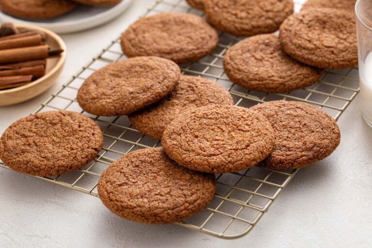 Chewy Molasses Cookies Recipe