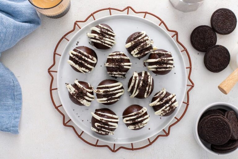 No-Bake Oreo Cookie Balls: Decadent Oreo Truffles