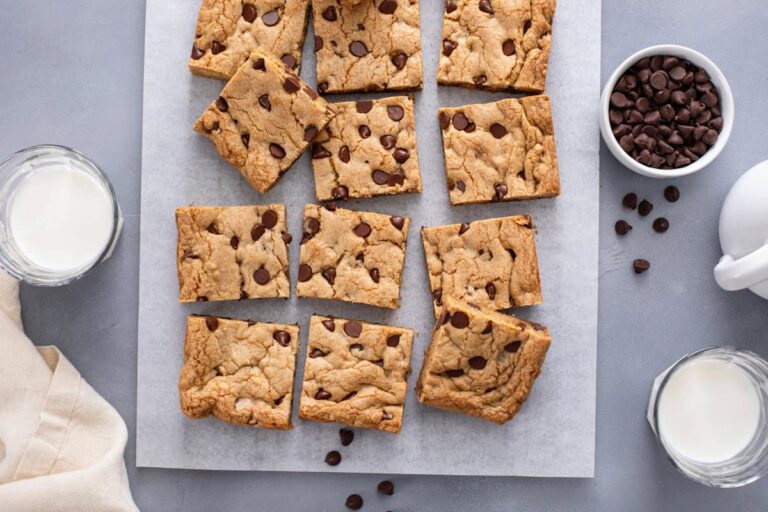 Chocolate Chip Cookie Bars: A Delectable Treat for Every Occasion