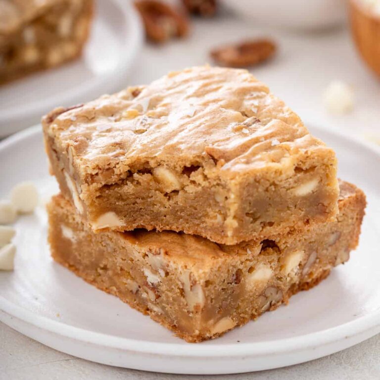 White Chocolate Pecan Blondies – A Delightful Baking Adventure