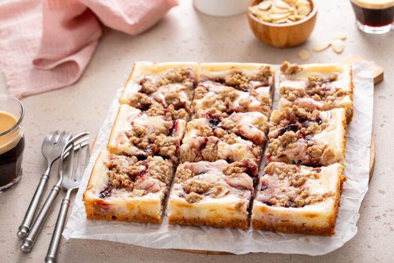 Cherry Cheesecake Crumble Bars